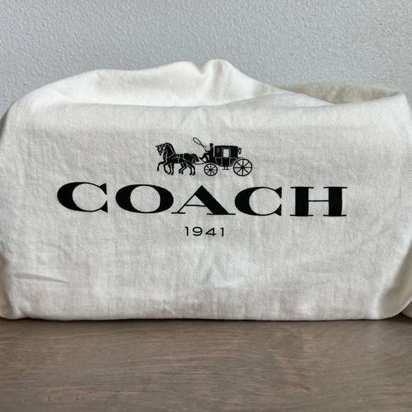 Coach 1941 Dinky, glove tanned leather with coin purse - Picture 7 of 7